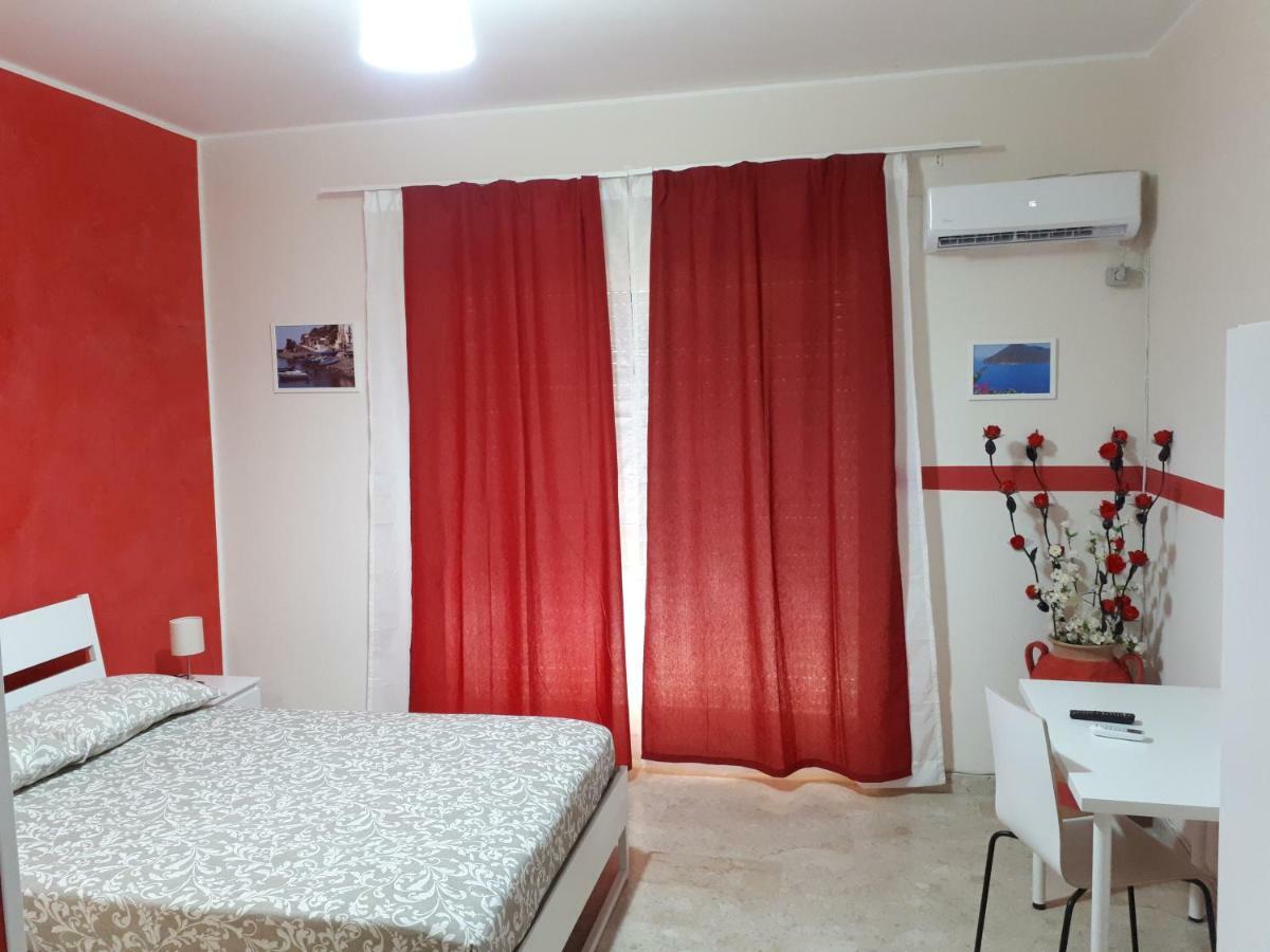 مسينا B&B Sicilia الغرفة الصورة